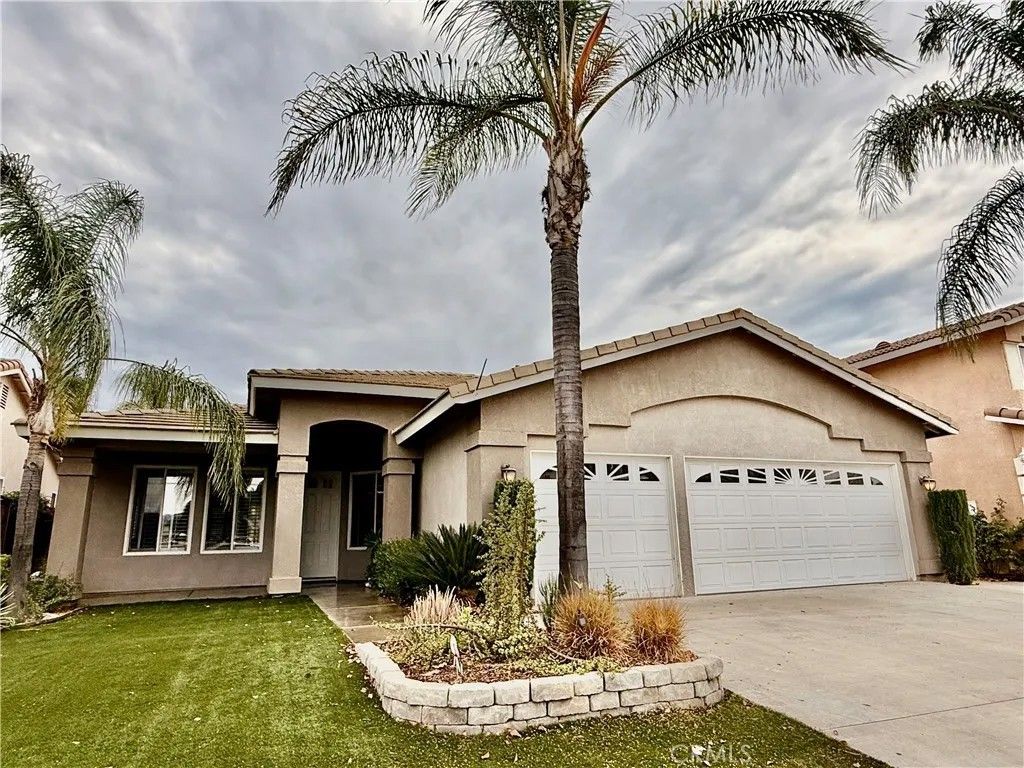 Photo of 40254 Via Sonoro, Murrieta, CA 92562 (MLS # IV25222693)