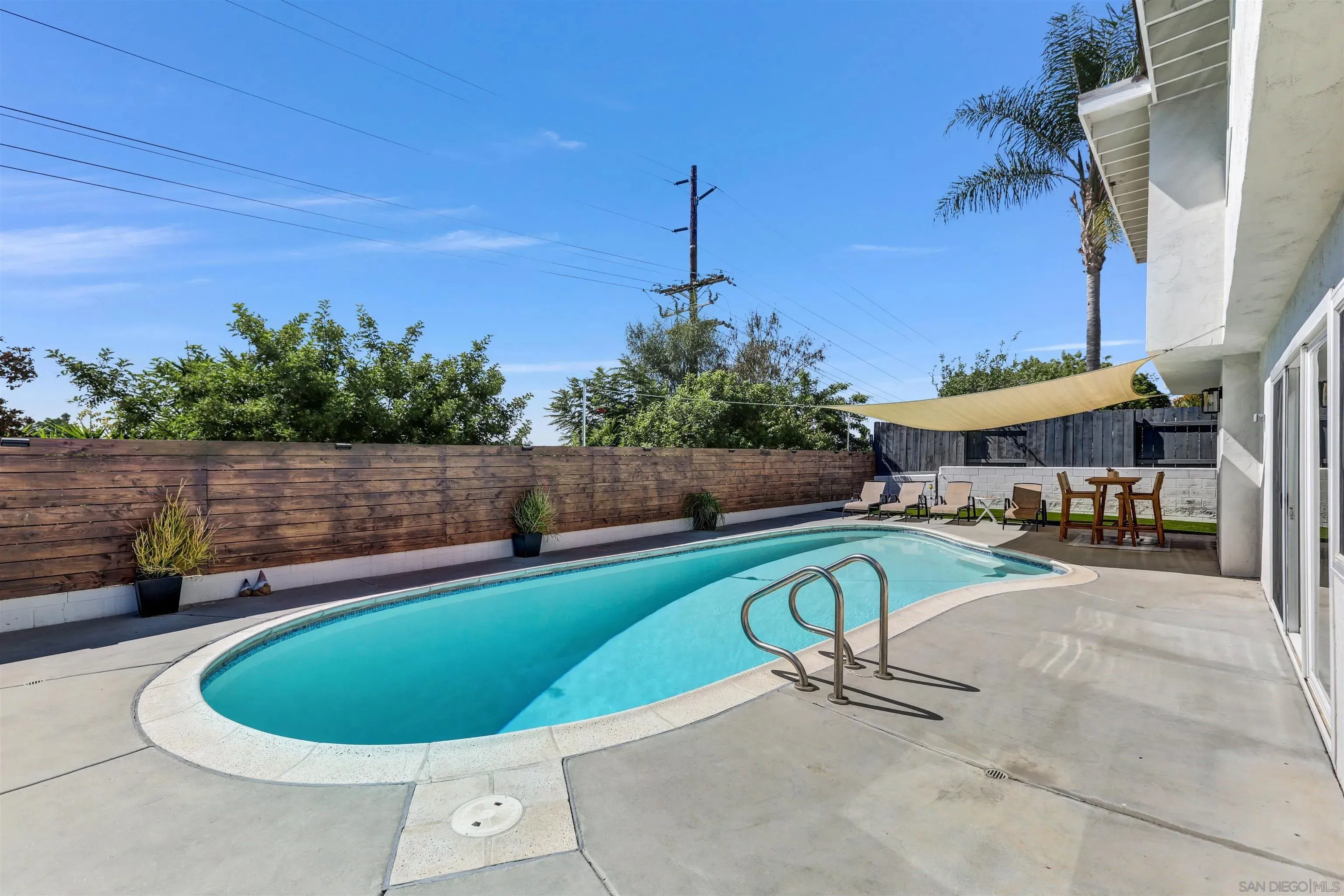 San Diego, California 92119, United States, 4 Bedrooms Bedrooms, ,3 BathroomsBathrooms,Residential,Active,219652