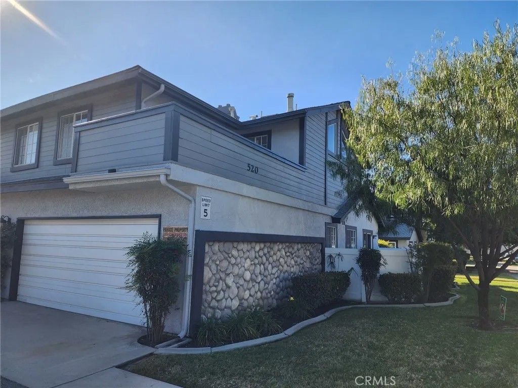 Photo of 520 Claraday St #1, Glendora, CA 91740 (MLS # DW25276459)