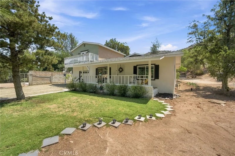 2575 Hillside Avenue