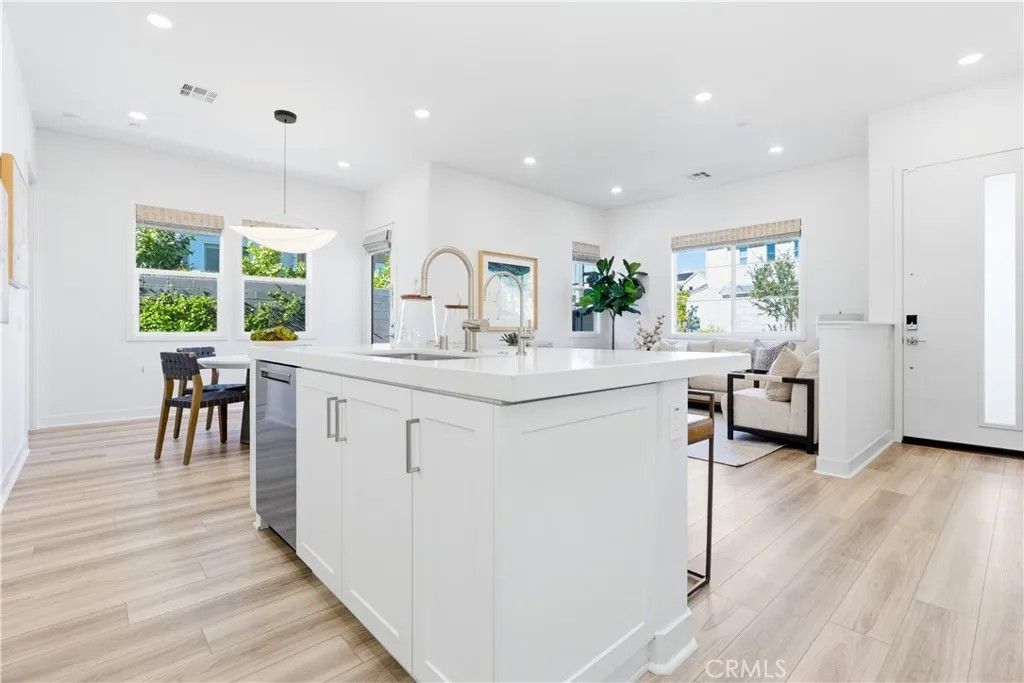 Photo of 790 Sunrise Road, Rancho Mission Viejo, CA 92694 (MLS # OC25273648)