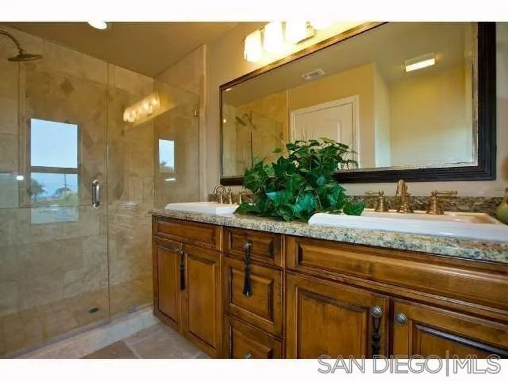 Photo of 7575 Eads Ave #201, La Jolla, CA 92037 (MLS # 260010108)