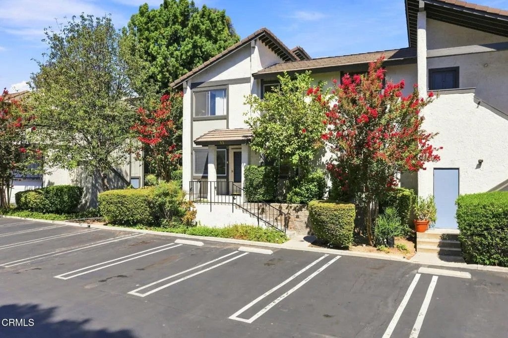 Photo of 1348 E Hillcrest Drive #53, Thousand Oaks, CA 91362 (MLS # V1-38631)