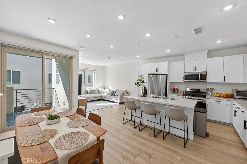 Photo of 1572 Lima Way #6, Placentia, CA 92870 (MLS # TR26007228)