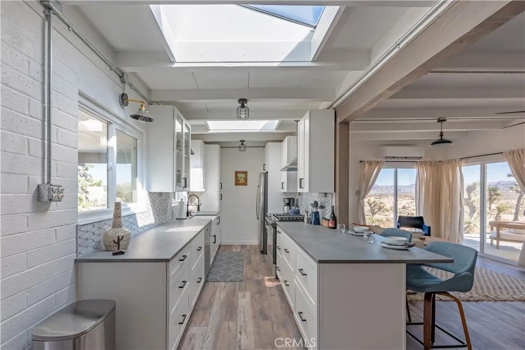5951 Linda Lee Drive