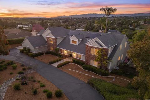 2404 Via Del Aquacate Fallbrook CA 92028