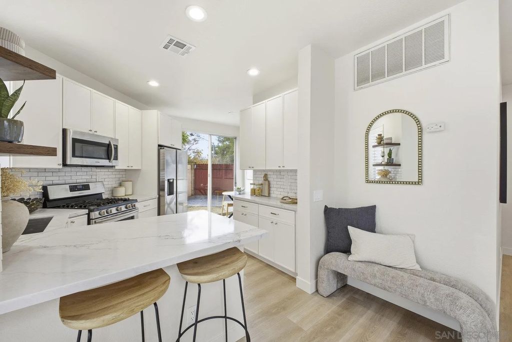 Photo of 10919 Caminito Arcada, San Diego, CA 92131 (MLS # 250044352)