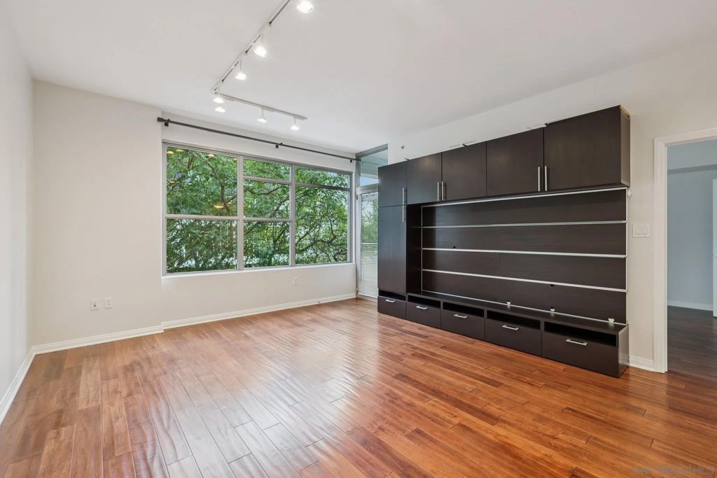 Photo of 206 Park Blvd #307, San Diego, CA 92101 (MLS # 260005399)