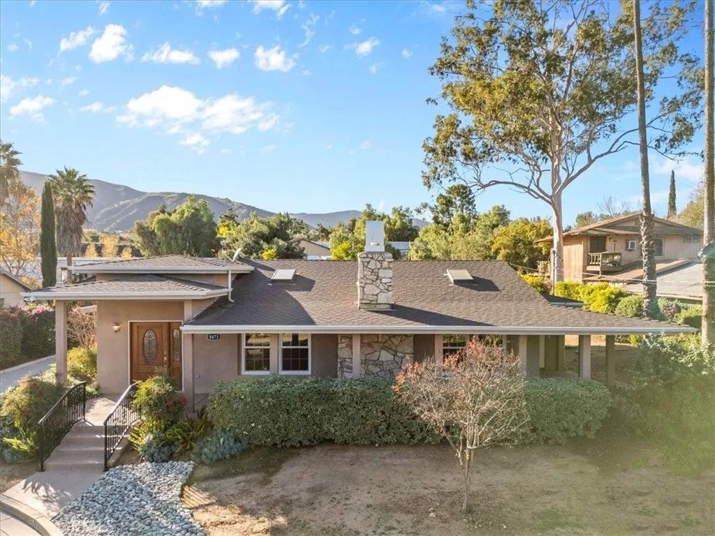 Photo of 8471 Bedford Motor Mtwy, Corona, CA 92883 (MLS # OC26014507)