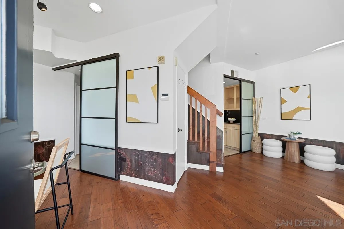 101 Market St 121