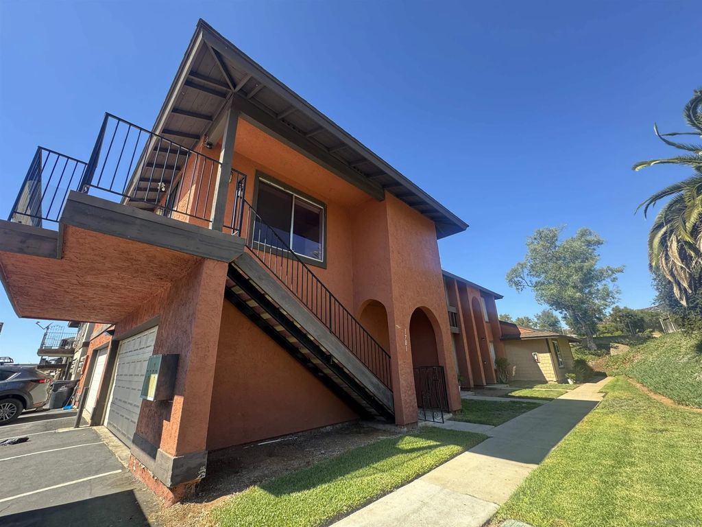 Photo of 1701 Summertime Dr, El Cajon, CA 92021 (MLS # 250039806)