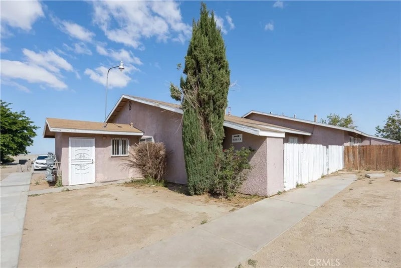 11211 La Habra