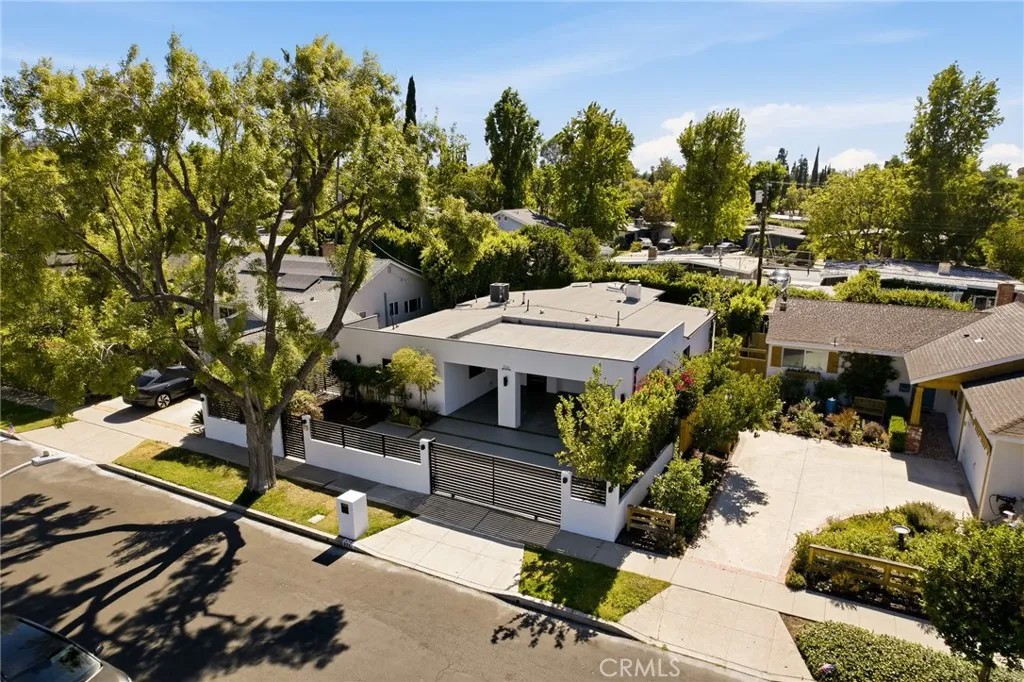 5741 Ostrom