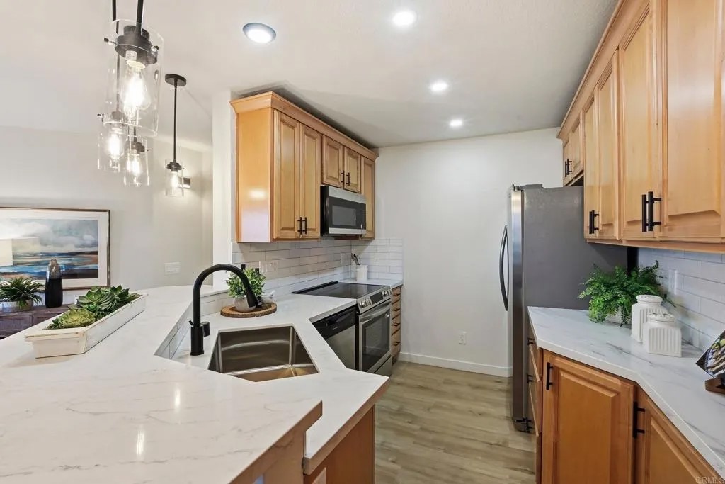 7187 Camino Degrazia 84