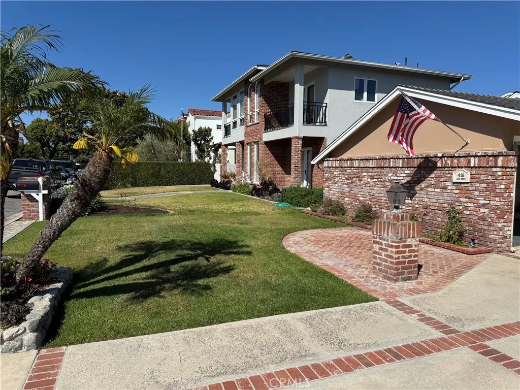 416 Aliso Avenue