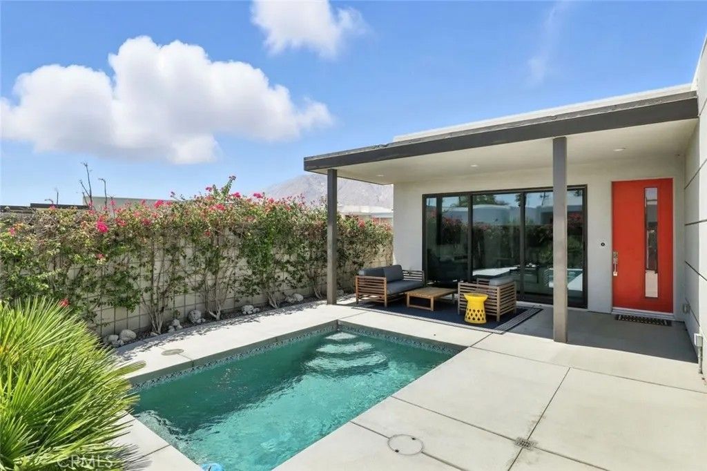 Photo of 3345 Ambassador Drive, Palm Springs, CA 92262 (MLS # SR26091440)