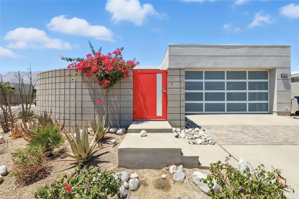 Photo of 3345 Ambassador Drive, Palm Springs, CA 92262 (MLS # SR26091440)