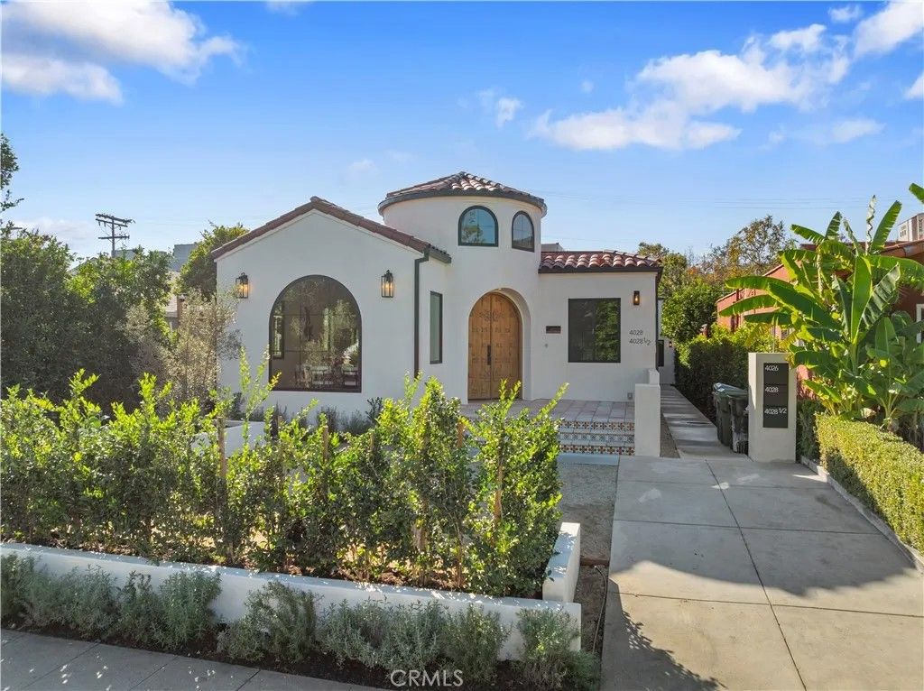 Photo of 4026 Garden Avenue, Los Angeles, CA 90039 (MLS # GD25270542)