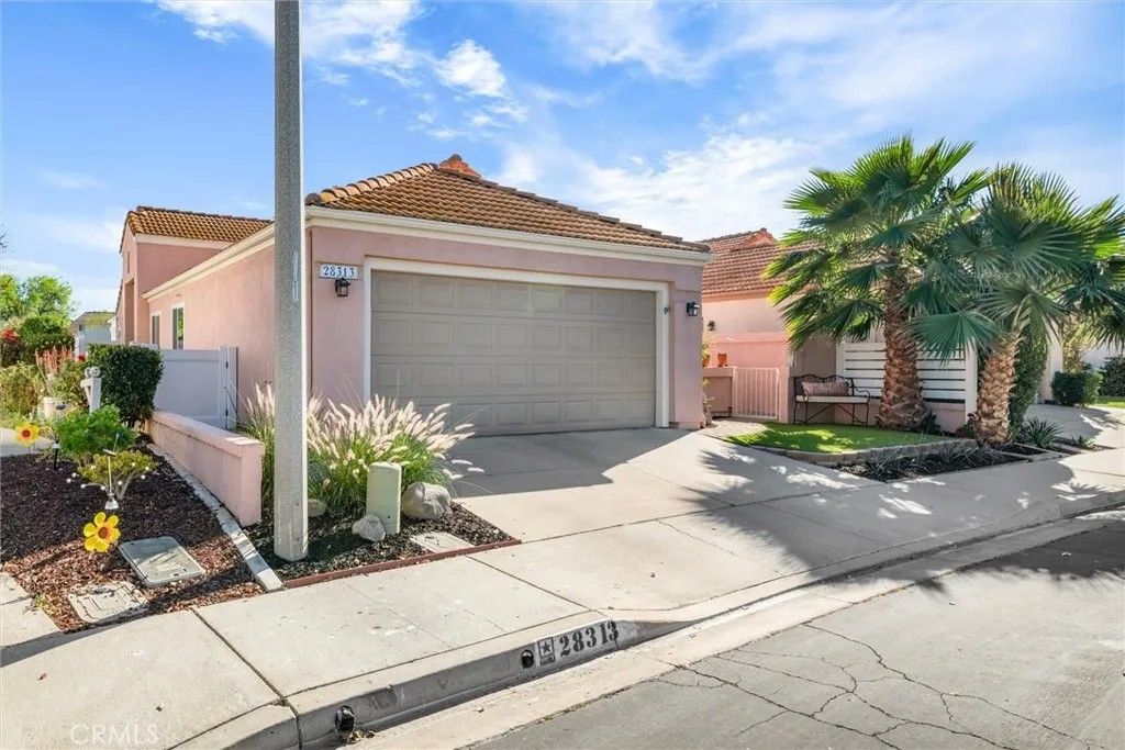 Photo of 28313 Valombrosa Dr, Menifee, CA 92584 (MLS # SW26061046)