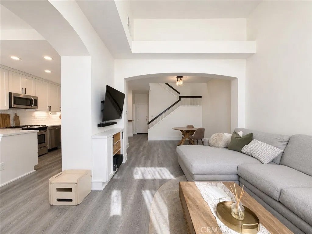 Photo of 105 Via Lampara, Rancho Santa Margarita, CA 92688 (MLS # TR26153222)