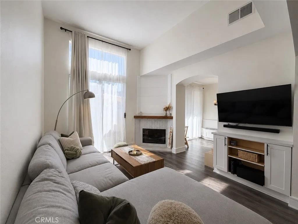 Photo of 105 Via Lampara, Rancho Santa Margarita, CA 92688 (MLS # TR26153222)