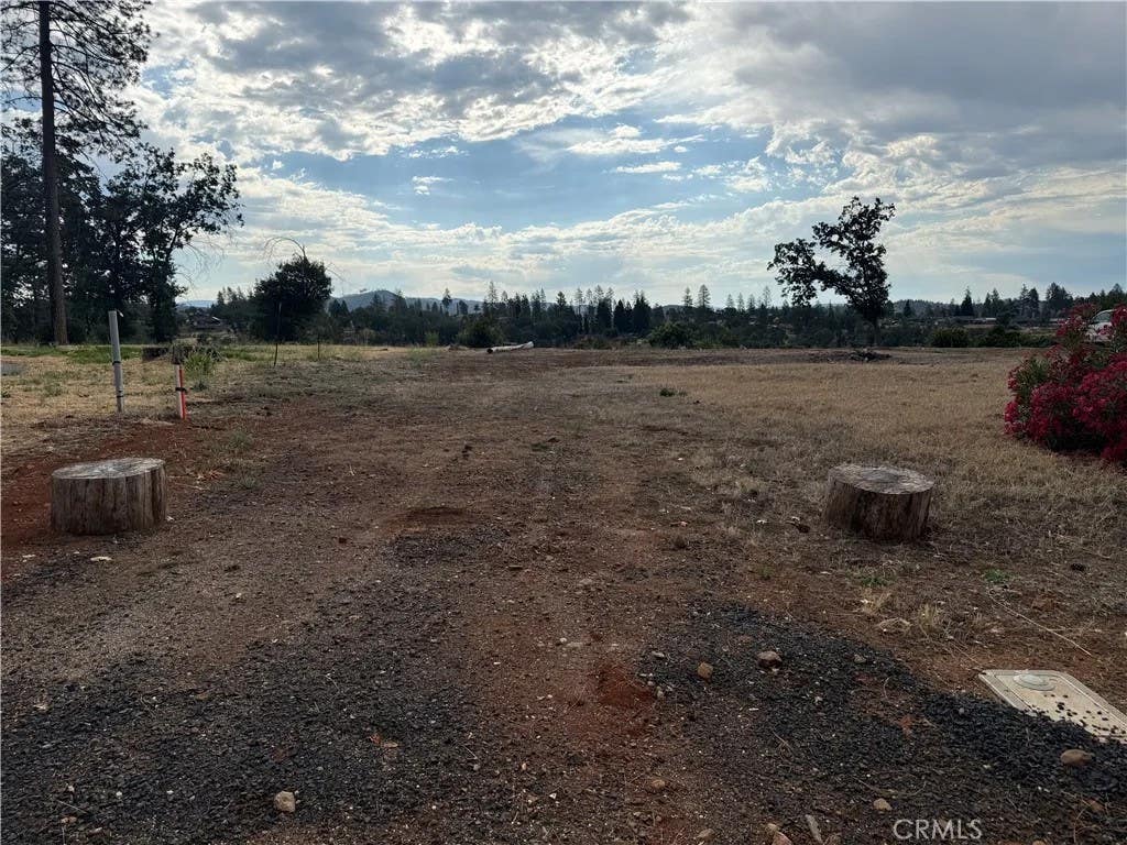 Photo of 5270 Edgewood Ln, Paradise, CA 95969 (MLS # PA26130051)