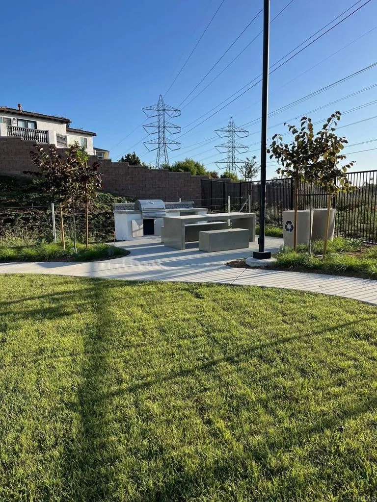 2513 Delphinium Lane