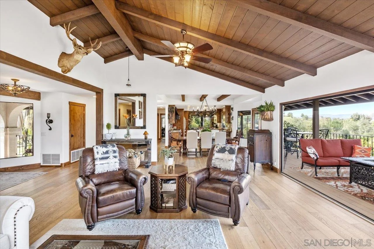 1379 Sunny Heights Road