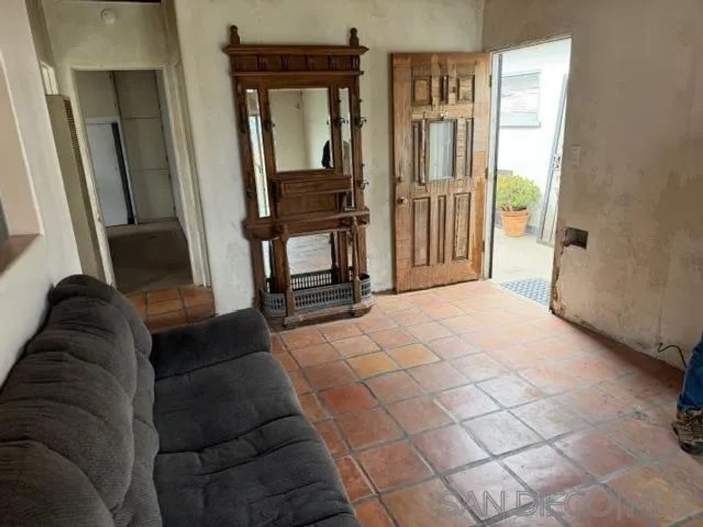 Photo of 5180 West Point Loma Blvd, San Diego, CA 92107 (MLS # 260010172)