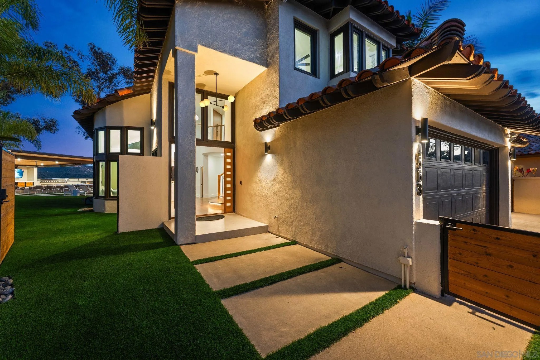 4563 Tarantella Ln