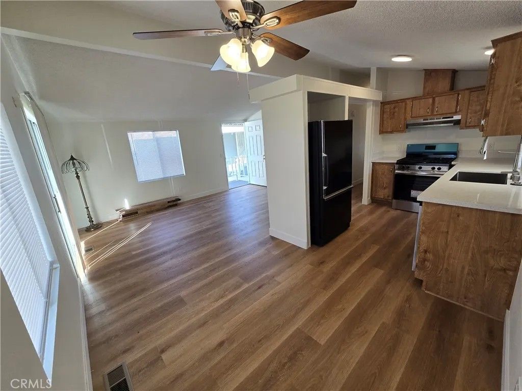 Photo of 913 Grand Ave #144, San Jacinto, CA 92583 (MLS # PW26078678)