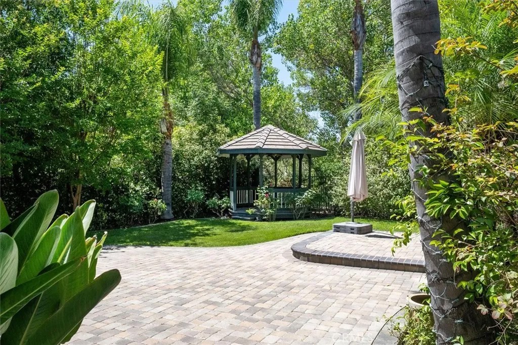 24905 Ironwood