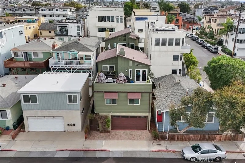 412 Manhattan Avenue