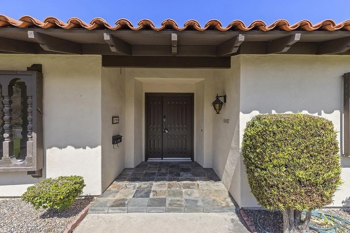 11988 Rancho Bernardo Rd D