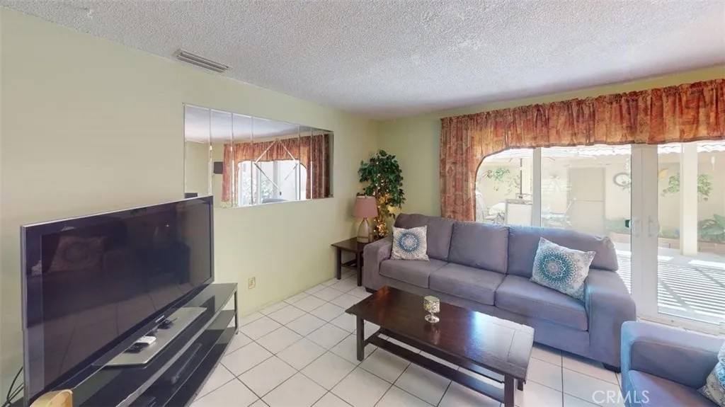 10617 Braeswood