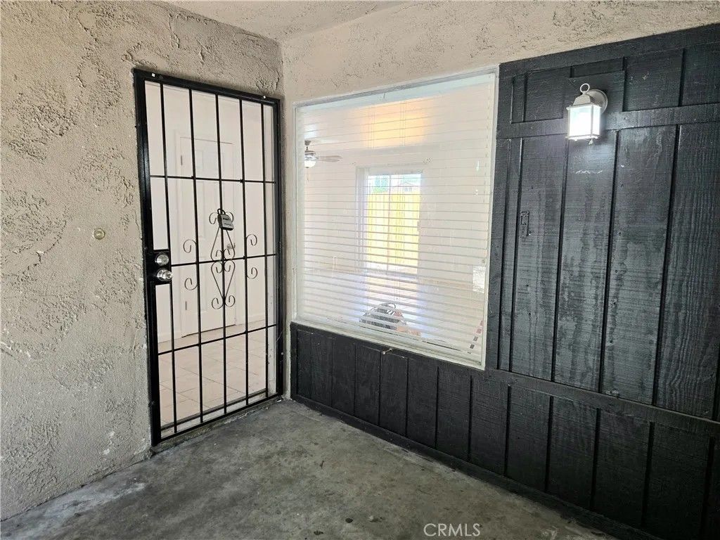 Photo of 853 Douglas Court, Hemet, CA 92543 (MLS # CV26110096)