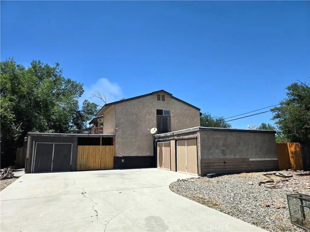 Photo of 853 Douglas Court, Hemet, CA 92543 (MLS # CV26110096)