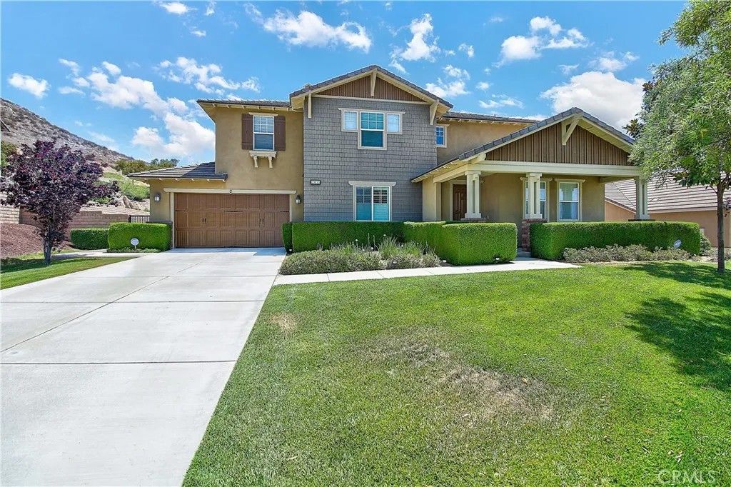 Photo of 13033 Ridge Route Road, Riverside, CA 92503 (MLS # IV26054114)