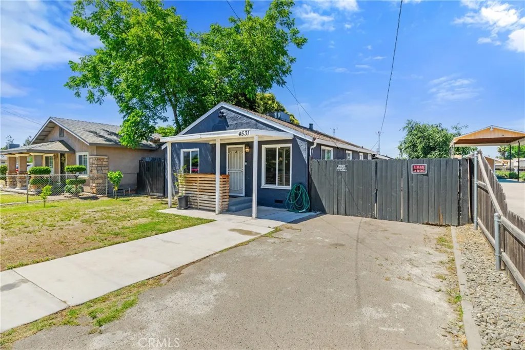4531 Magnolia
