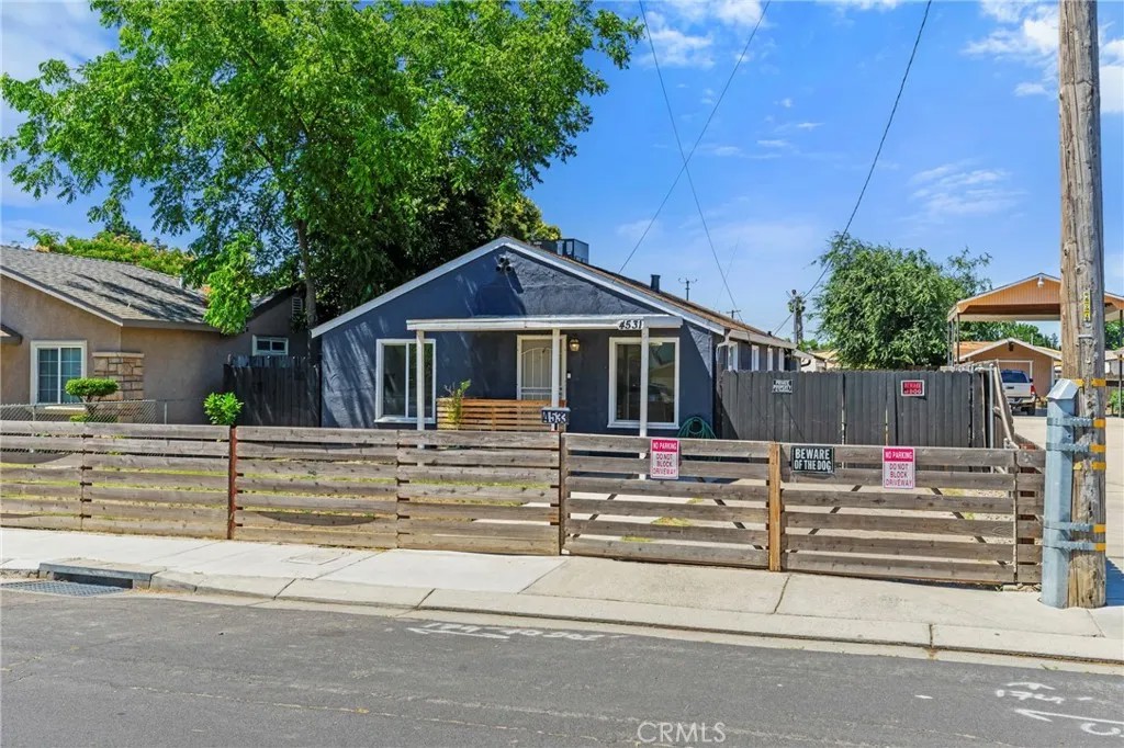 4531 Magnolia