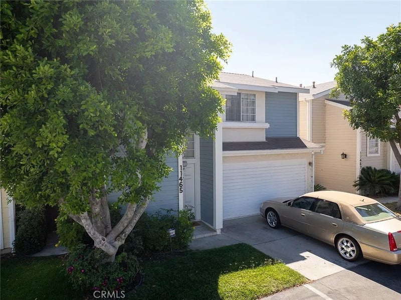 11465 Fox Hollow Lane