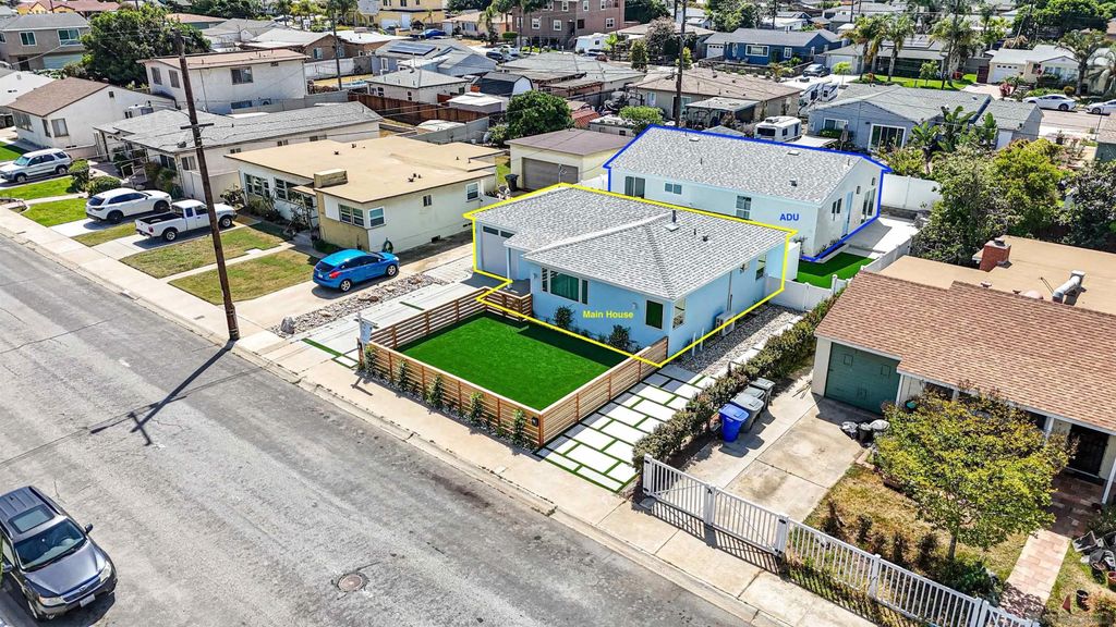 Photo of 1226 8Th St, Imperial Beach, CA 91932 (MLS # 260007095)