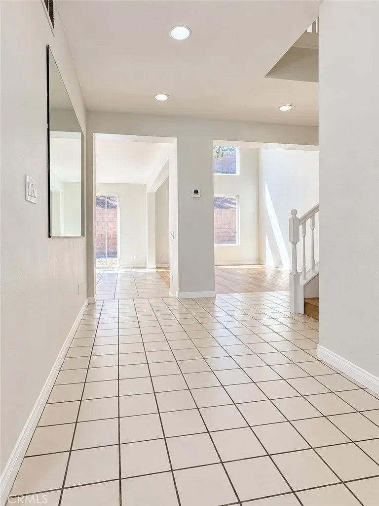 38241 Hillcrest Drive