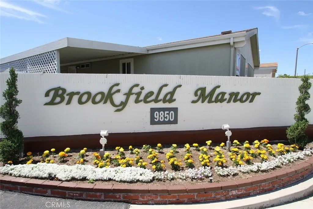 Photo of 9850 Garfield Ave #129, Huntington Beach, CA 92646 (MLS # OC25242063)