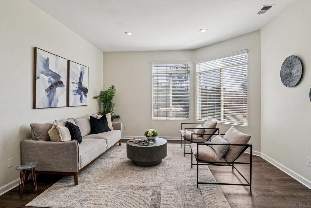 Photo of 1532 Glenwood Dr, San Diego, CA 92103 (MLS # 260005924)