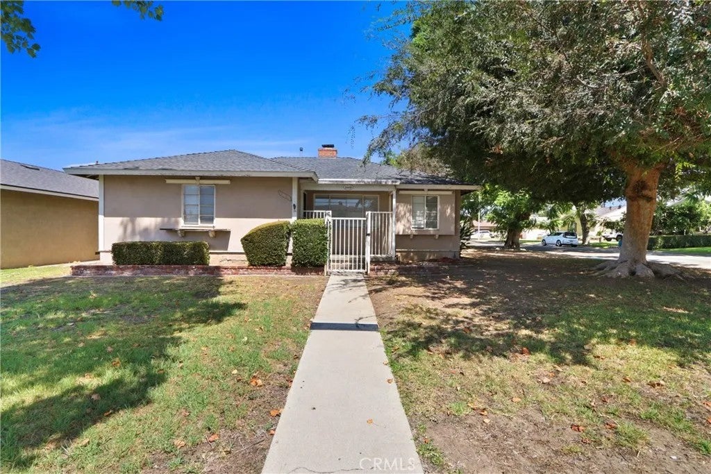 Photo of 15839 Risley Avenue, Whittier, CA 90603 (MLS # PW26195221)