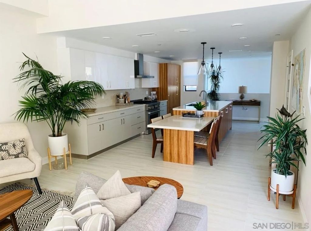 Photo of 2925 Upshur St, San Diego, CA 92106 (MLS # 250046253)