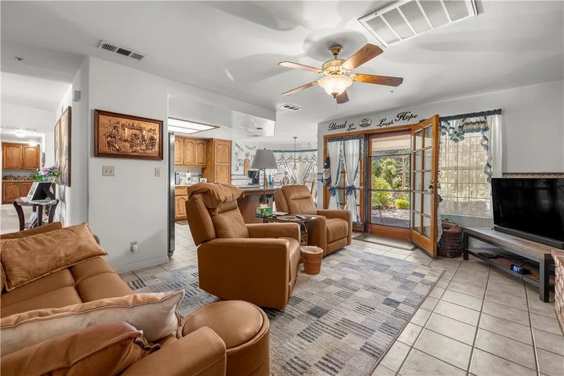 14285 Club View Drive