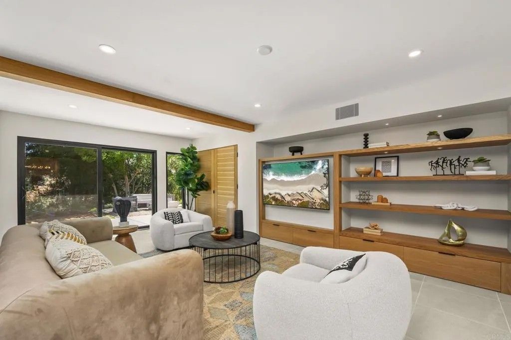 Photo of 806 Needlerock Place, Escondido, CA 92025 (MLS # NDP2603187)