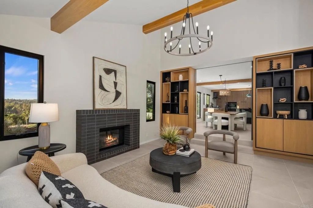 806 Needlerock Place